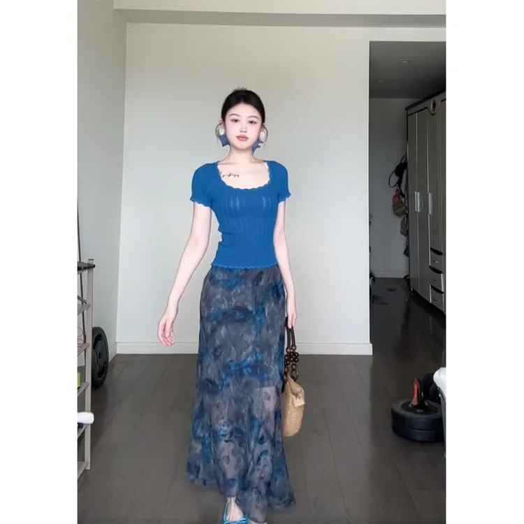 时尚穿搭女士夏季方领正肩花苞袖显瘦百搭小众上衣碎花气质半身裙