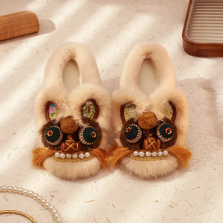 虎头鞋女成人加绒平底绣花拖鞋外穿国风棉鞋旗袍鞋子女老北京布鞋