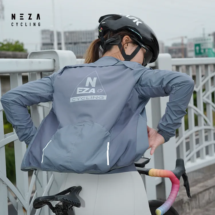 NEZA「廉.棘棠」女款防风防泼溅便携折叠公路车骑行风衣