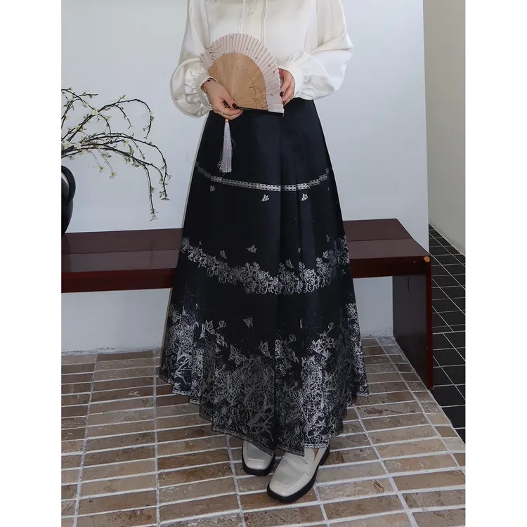 裂渡宣宣【闲时月】微胖大码女秋气质显瘦国风双版本马面裙ZY507F52