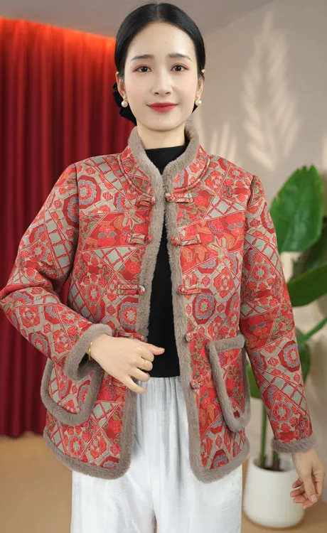 2025秋冬新款加绒加厚带毛边棉衣妈妈装上衣盘扣外套红色窗花