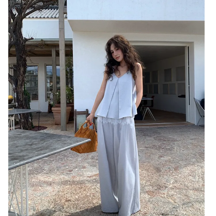 高质感拼接蕾丝下摆宽松吊带小衫百搭高腰休闲裤