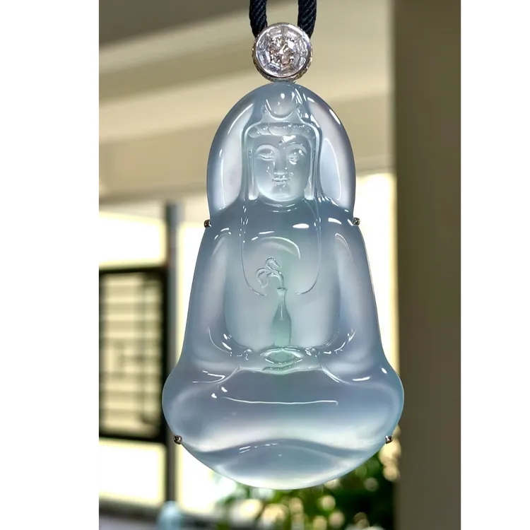 天然A货翡翠18k金镶嵌观音吊坠/不含链冰透雕刻精美