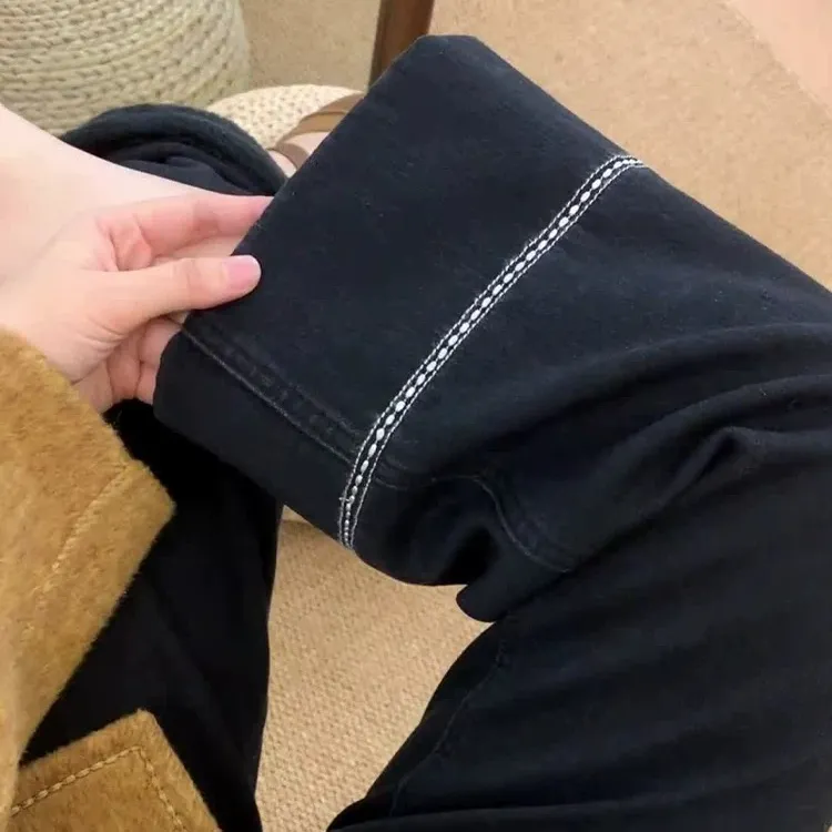 秋季新款黑色刺绣九分奶奶裤女梨型身材高腰显瘦小个子直筒牛仔裤
