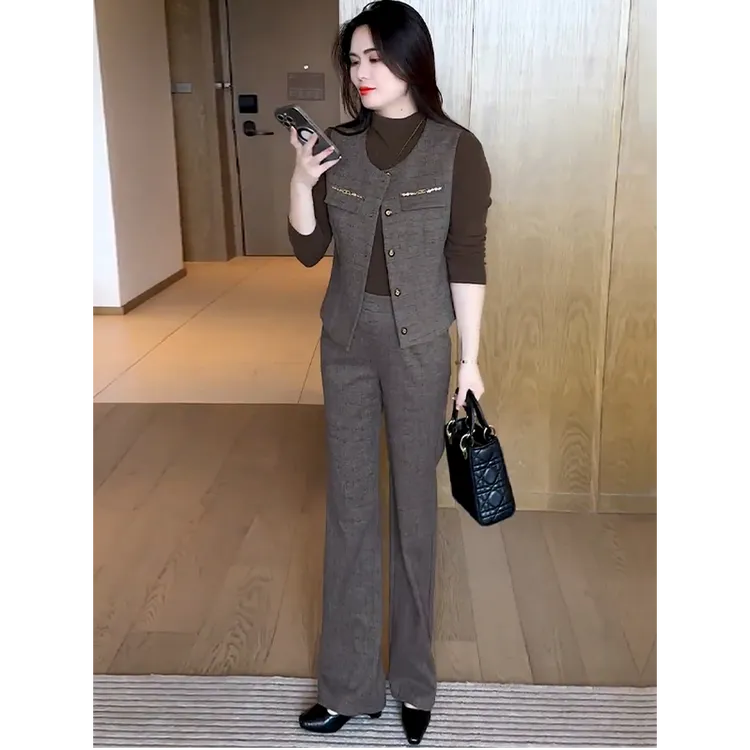 时尚高级感套装女2025秋季新款洋气马甲显瘦半高领打底衫三件套潮
