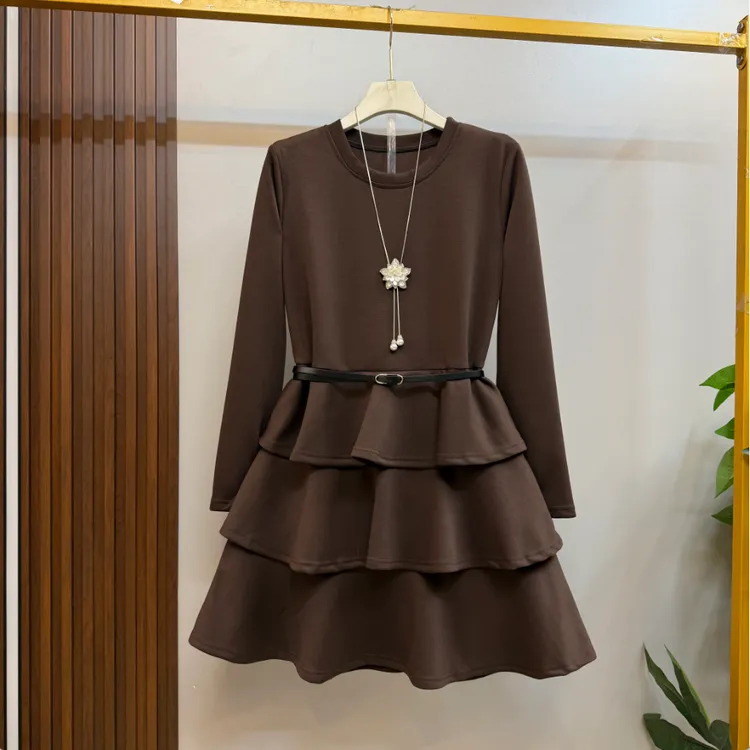 新款大码女装时尚洋气圆领显瘦蛋糕连衣裙