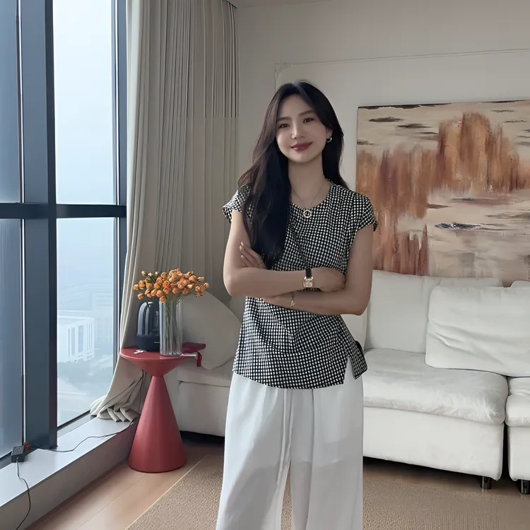 【余欢欢】夏季休闲百搭显瘦套头侧边系带格子小衫-YHW50530