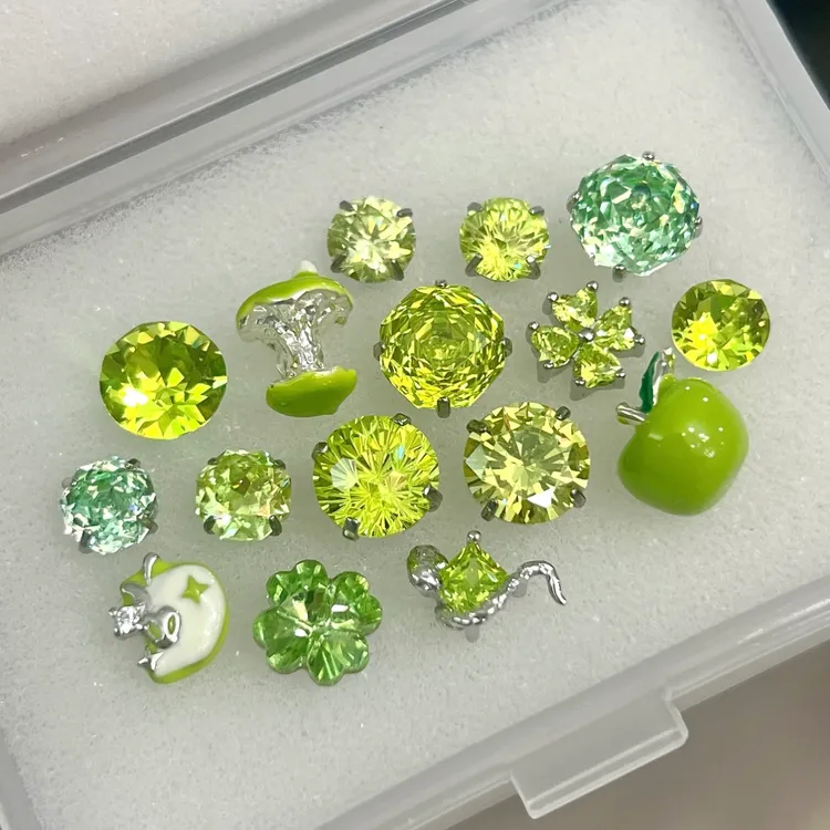 钛钢耳饰 青苹果乐园RINGRING商店绿色耳骨钉钛钢养耳耳钉