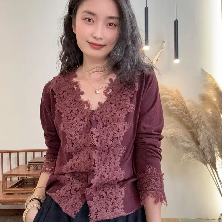 5096-春秋V领荷叶边蕾丝上衣衬衫修身针织长袖洋气刺绣