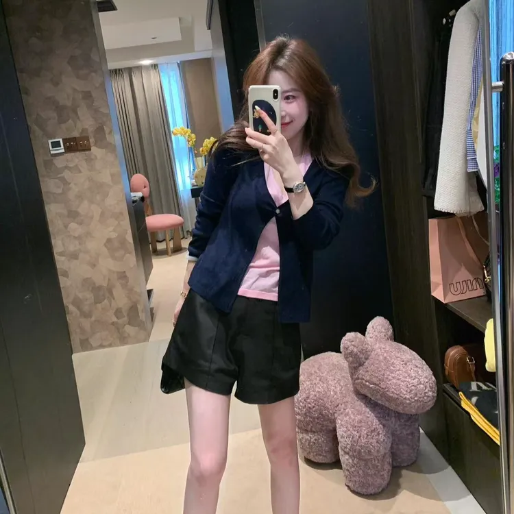 2025春季新款时尚背心气质显瘦洋气休闲百搭小个子设计感气质短款