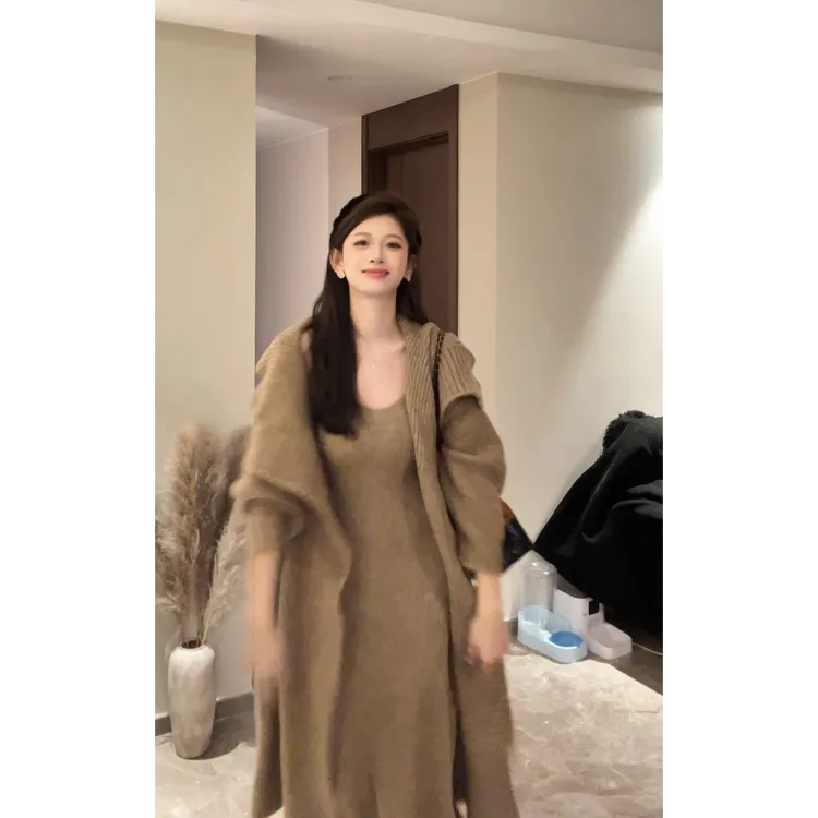 2025秋冬新款高级感毛衣两件套长款开衫配加长背心裙纯欲风套装