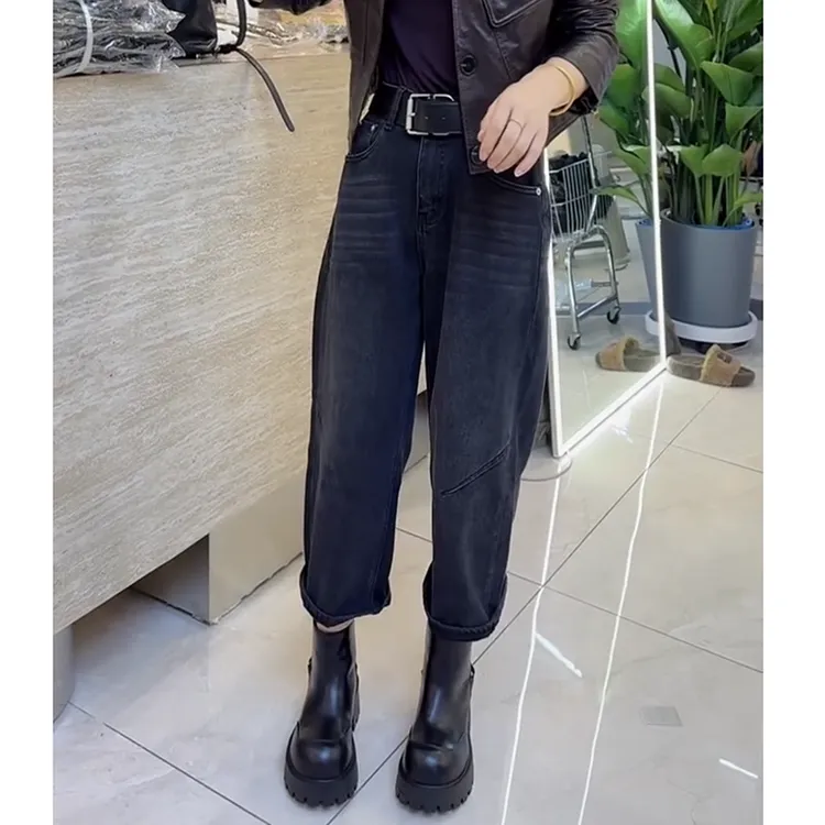黑灰色直筒牛仔裤女秋季新款大码胖mm梨形身材高腰显瘦九分阔腿裤