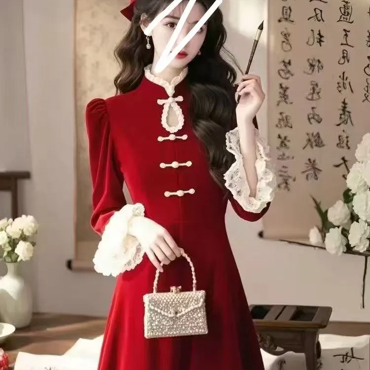 2025时尚新中式洋气复古气质胖mm显瘦大码蕾丝红色连衣裙9359