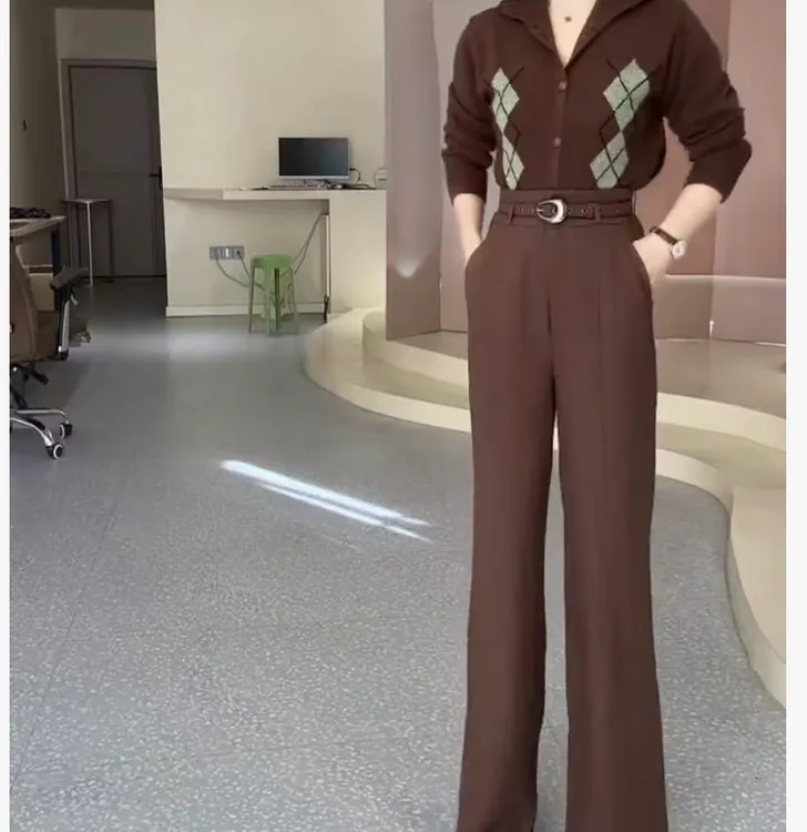 时尚潮流百搭精品女装dgd8303