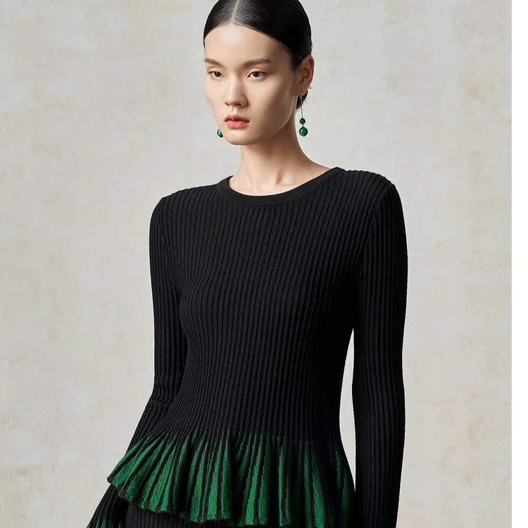 生活在左【林栖作品】毛织上衣显瘦金葱收腰2025秋冬新款毛衣女