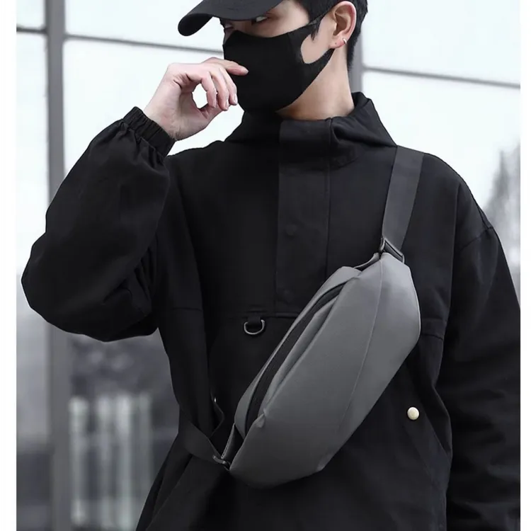 时尚斜挎包男士机能风运动骑行小背包街头潮流折叠腰包多功能胸包