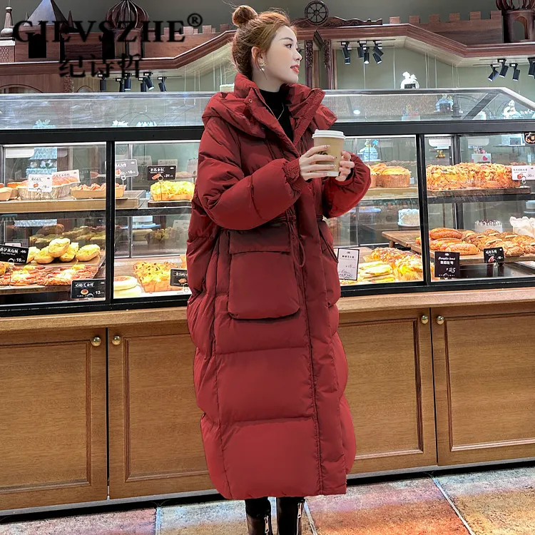 纪诗哲红色羽绒服女冬2025新款时尚宽松过膝加厚白鹅绒长款外套女