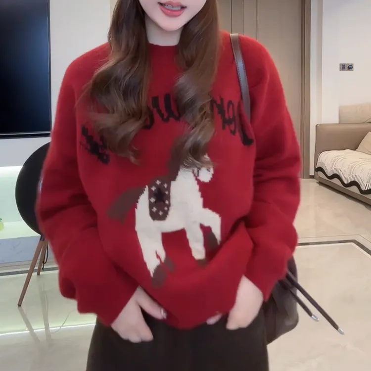 冬季设计感独特宽松新年氛围感红色字母小马毛针织上衣LK2508733