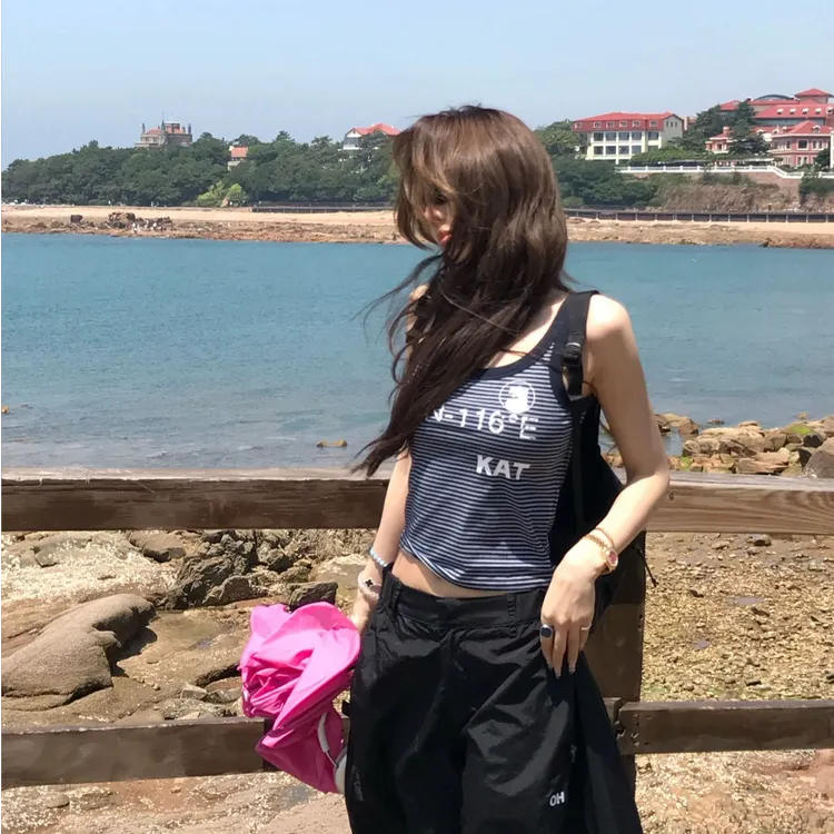 2025夏季新款时尚吊带背心气质显瘦洋气休闲百搭性感辣妹外穿上衣