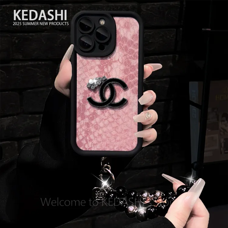 粉色蛇皮纹适用苹果16PROMAX双C标华为VIVO小米OPPO手链手机壳女