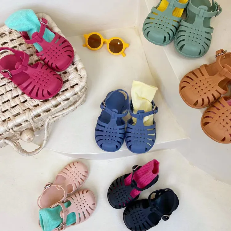 洞洞鞋亲子果冻宝宝镂空软底包头男女沙滩鞋百搭凉鞋儿童女童
