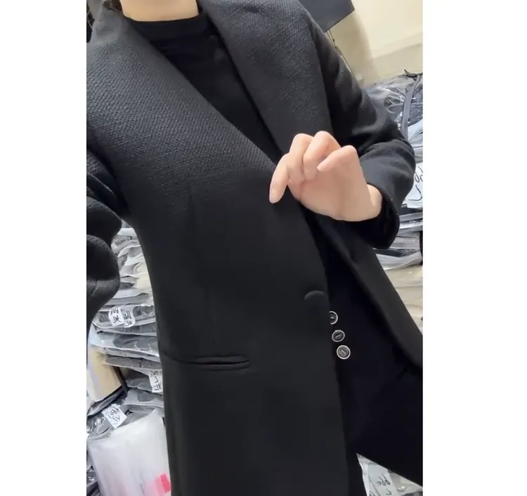 2025春季新款网红同款洋气气质韩版爆款休闲外套女叶7