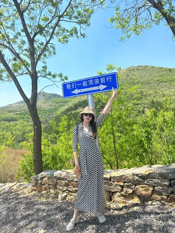 美国代购DVF 25新款经典锁链印花针织桑蚕丝一片式气质裹身连衣裙