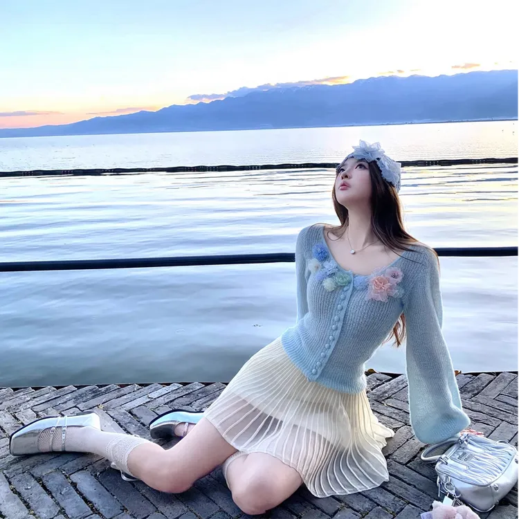法式氛围感立体花朵针织开衫女春季温柔独特洋气防晒外搭别致上衣