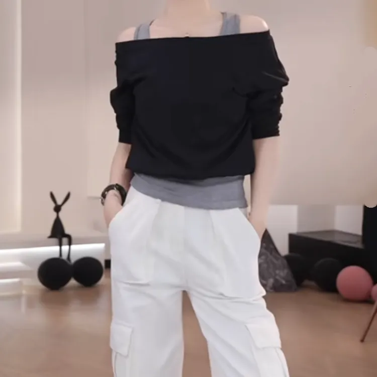 设计感纯欲露肩斜肩卫衣+背心两件套女2025早春新款外穿长袖套装