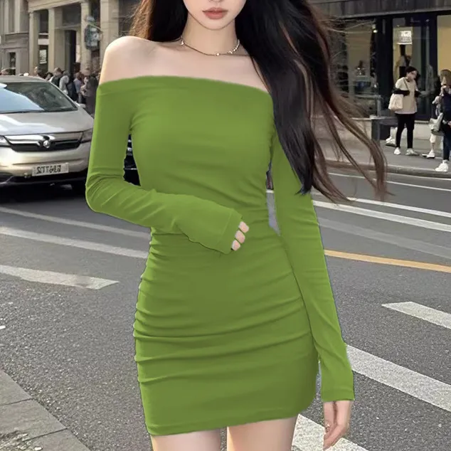 小个子绿色一字肩抹胸长袖连衣裙女纯欲气质辣妹收腰显瘦包臀短裙