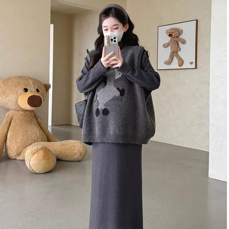 秋冬季2025新款法式气质针织连衣裙两件套长袖毛衣打底连衣裙