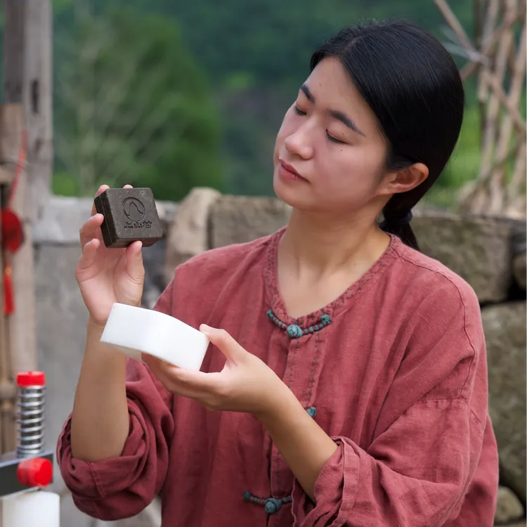 石斛姑娘上山村【实惠囤货装】铁皮石斛首乌唣+石斛松针手工唣zs商品图