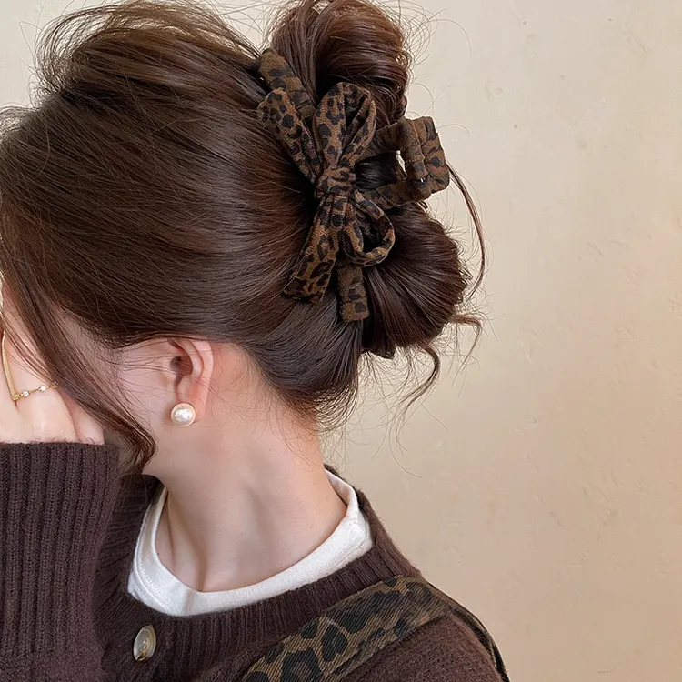 秋冬豹纹蝴蝶结抓夹鲨鱼夹气质复古后脑勺发夹百搭商品图