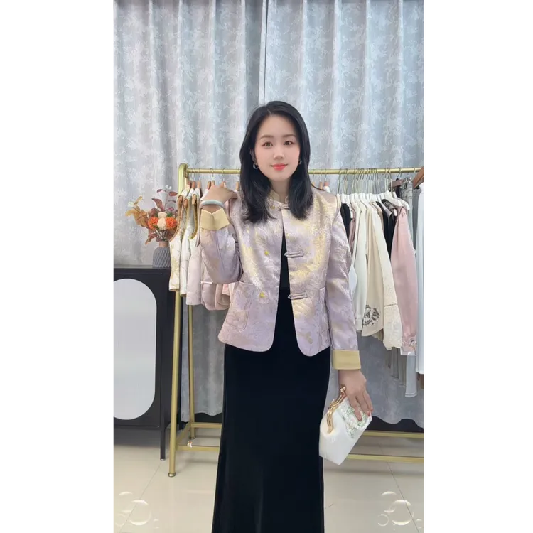 FJ秋季女长袖厚款圆领短外套新中式时尚设计师１５０款