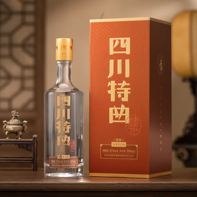 泸景春四川特曲•御酿 浓香型白酒52度52度500ml