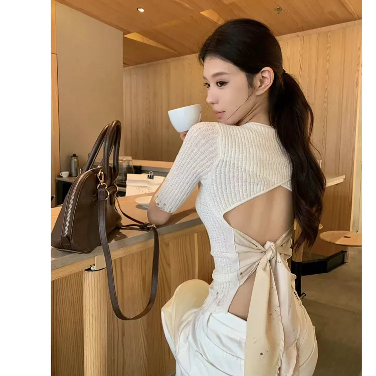 【清冷画卷】2025春季新款定制绑带丝缎性感露背毛织上衣配高腰裤子