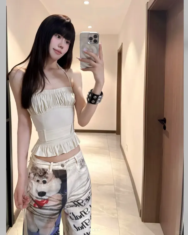 设计感辣妹气质上衣女2025新款显瘦印染牛仔裤套装