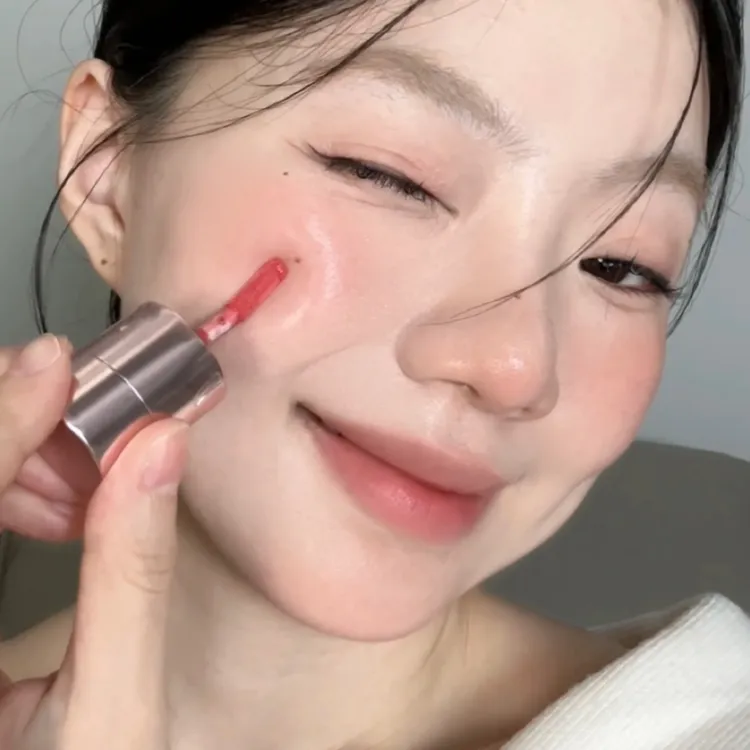 疑似早八懒人被做局了！双头多用腮红膏口红眼影修容三合一唇釉