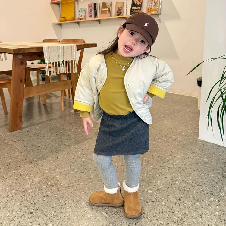 小思家女童2025秋冬新款韩版洋气双面穿外套纯色打底衫半身裙套装