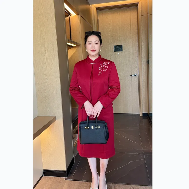 2025秋国风刺绣旗袍套装裙喜婆婆婚宴装新中式结婚妈妈礼服连衣裙