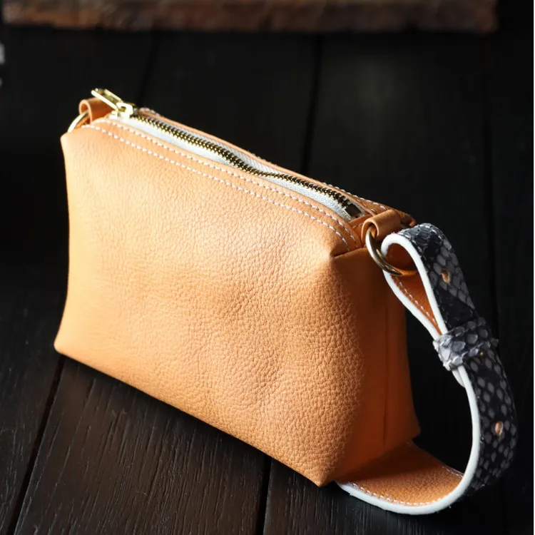 复古质感便携真皮手拿包百搭韩版零钱包牛皮休闲收纳包