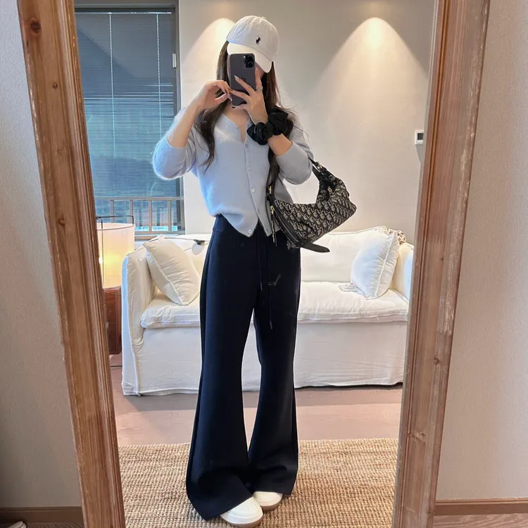 气质毛衣女2025早秋韩系慵懒风V领宽松针织开衫小个子收腰上衣潮