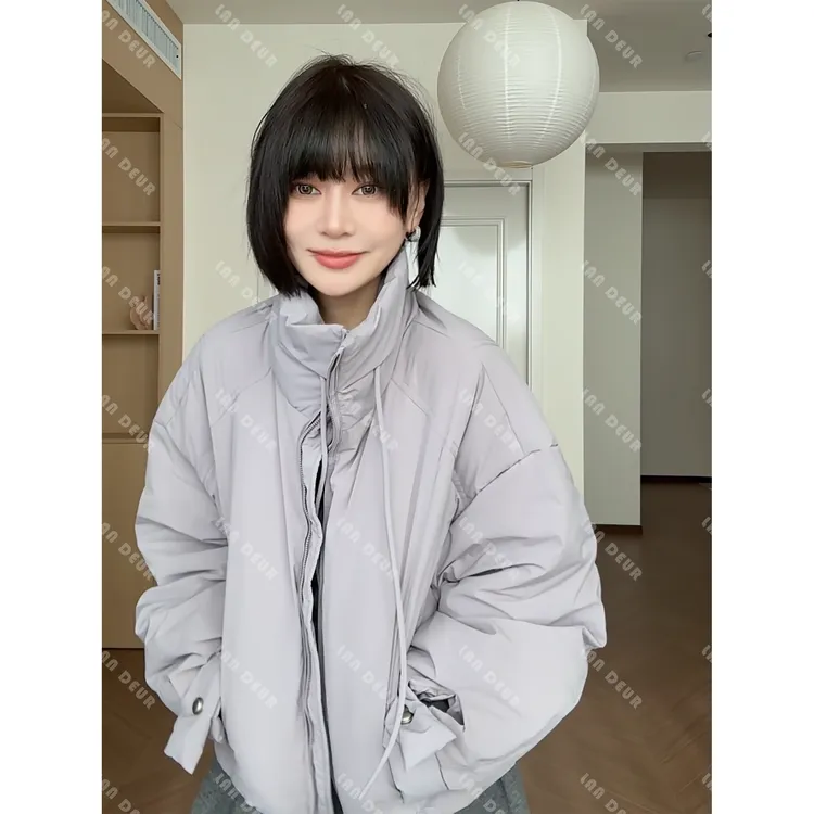 JIUJIU【云屿秘境】时尚百搭立领韩系显瘦宽松保暖冬季羽绒服女