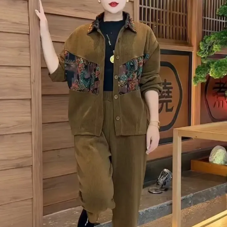 秋季时尚纽扣开衫女装套装2025新款中老年妈妈百搭中式花色两件套