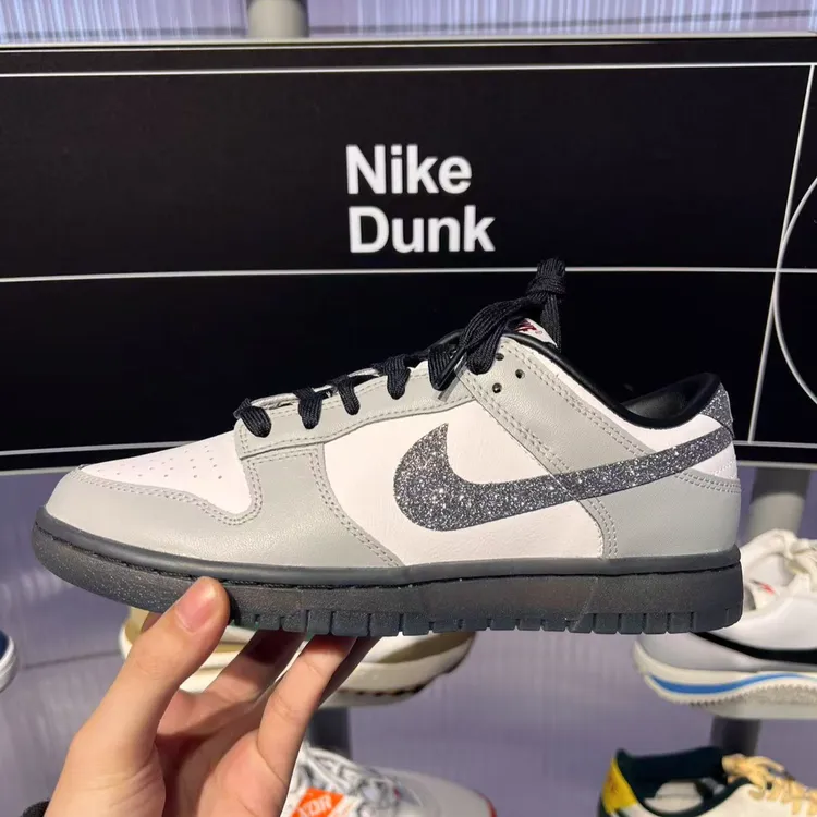 NIKE耐克女鞋W NIKE DUNK LOW LX流光风休闲鞋HQ3462-191