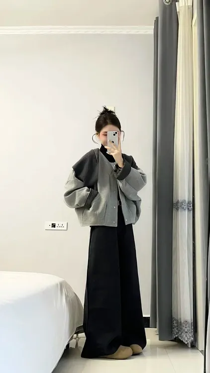 2025秋冬新款韩系穿搭披肩撞色袖毛呢外套女搭配休闲裤显瘦两件套