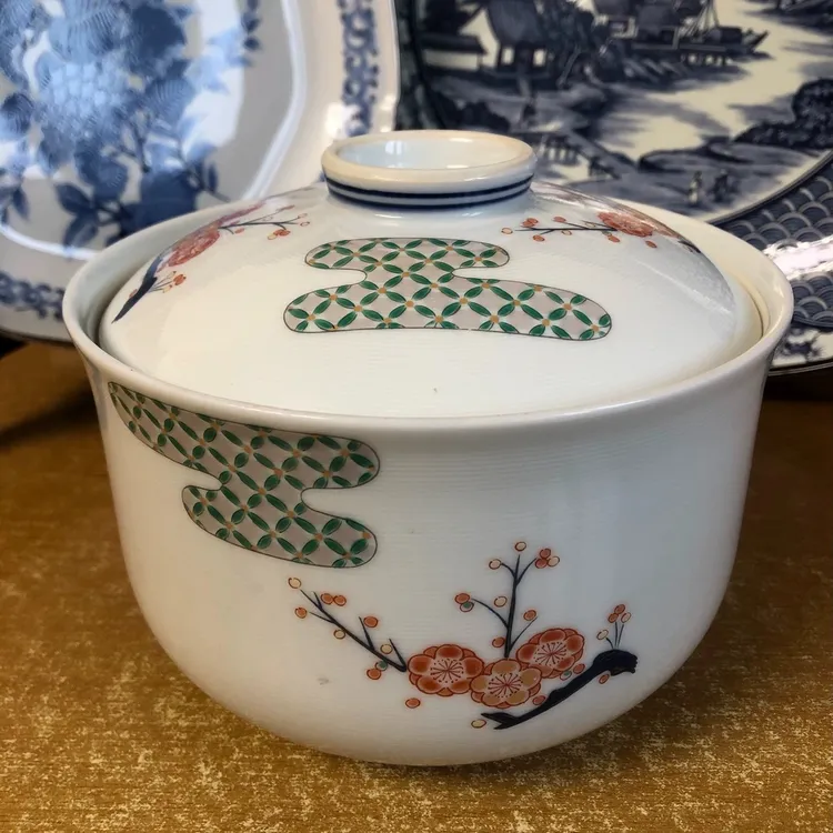 有田烧彩绘盖罐大炖盅梅花画面