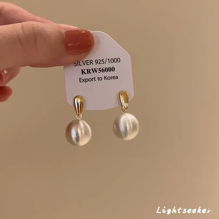 铜合金耳饰 轻奢高级感小众独特气质磨砂拉丝金属球耳钉秋冬耳环.