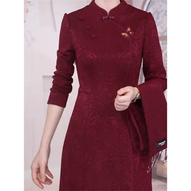 高档提花软精纺加绒加厚旗袍裙2025秋冬新款喜婆婆婚宴装礼服裙子