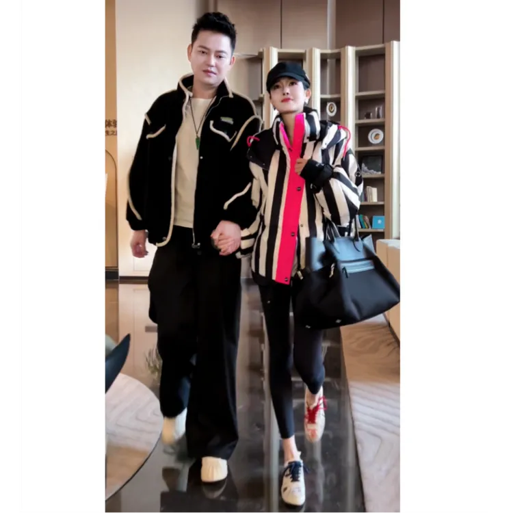 冬季新款时尚加厚连帽洋气条纹撞色棉服G0773